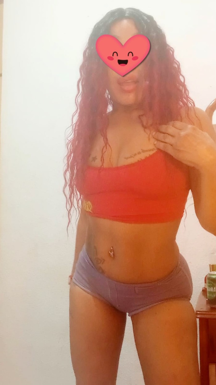 EMY LATINA FOGOSA MORBOSA JUGUETONA EN HELLIN