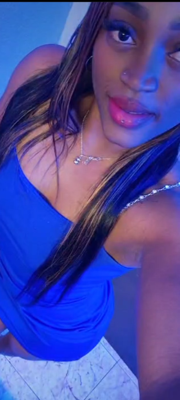 MIA CALIENTE JOVENCITA MUY VICIOSA 24H SALIDAS FIESTERA EN VIC