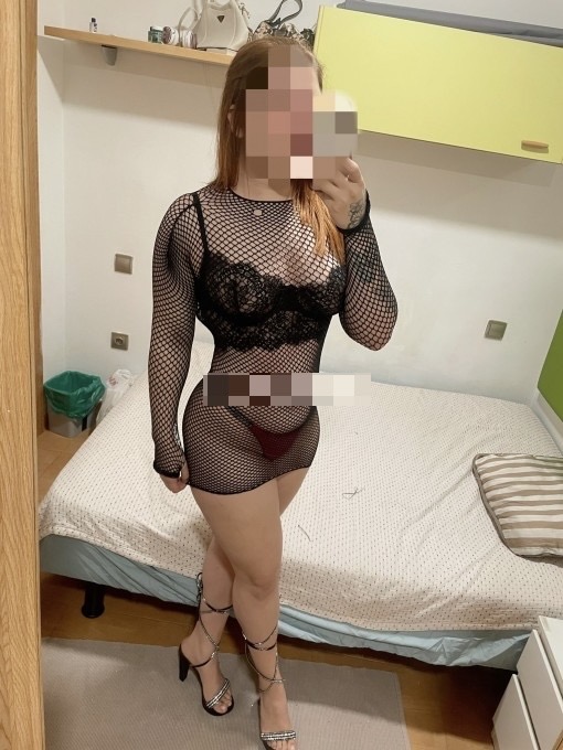 Latina muy bonita y joven – Puerto De Sagunto