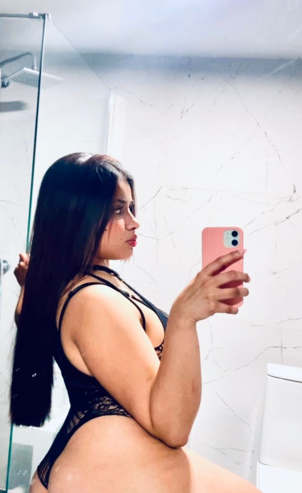 MIA 654011725 JOVENCITA CACHONDITA