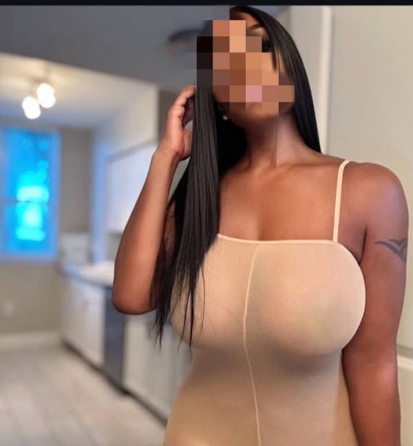 Guarra negra guapísima