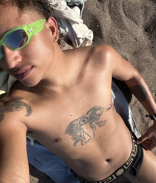 Mateo latino, discreto, serio y sexy