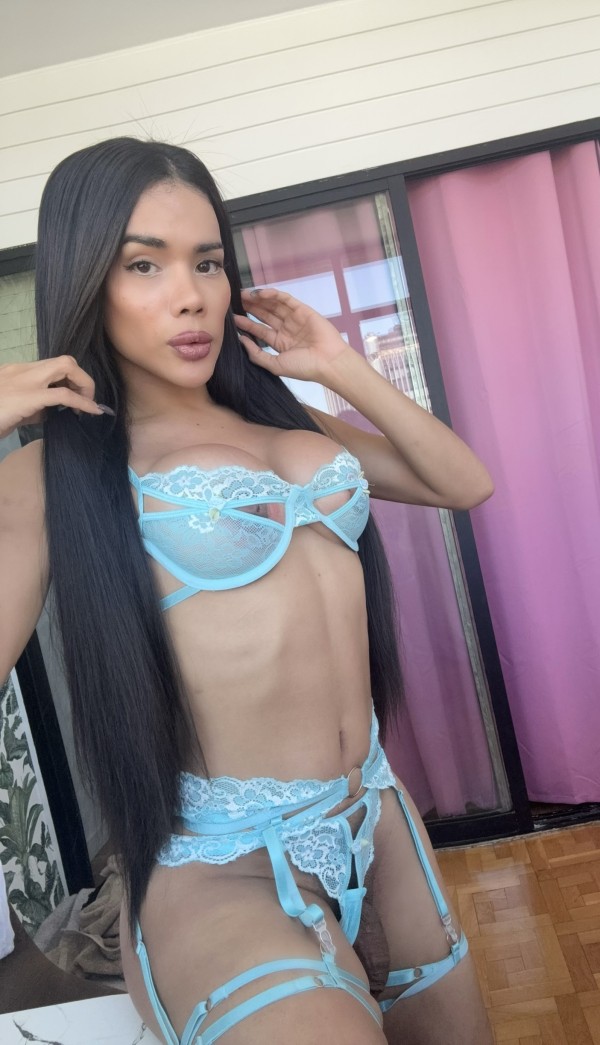 LA MÁS JOVENCITA DE LA WEB.. ACTIVA Y PASIVA