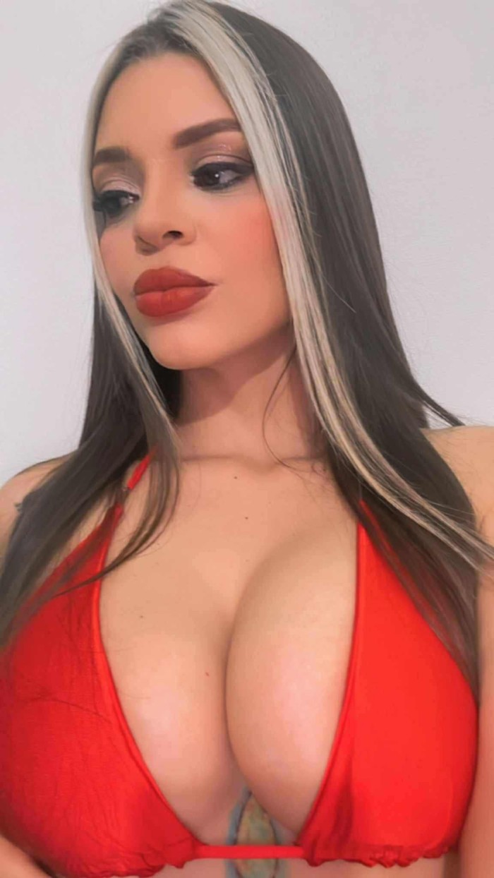 DISPUESTA ENTREGADA LUJURIOSA CACHONDA EXQUISITA
