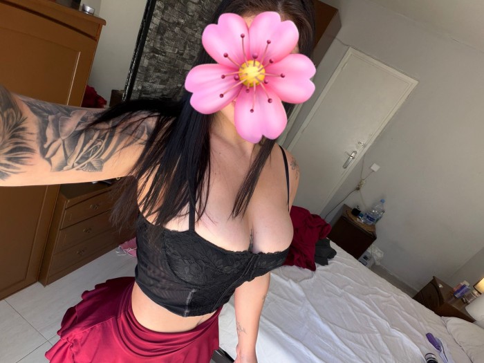 Preciosa latina con pechos de locura en Ibiza