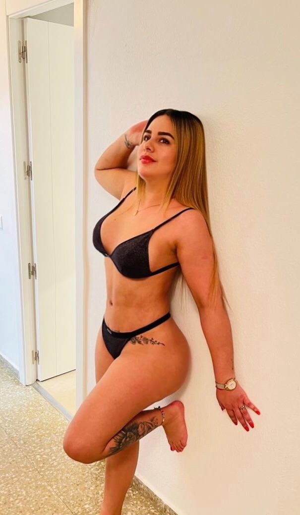LATINA JOVENCITA NUEVA EN MANRESA