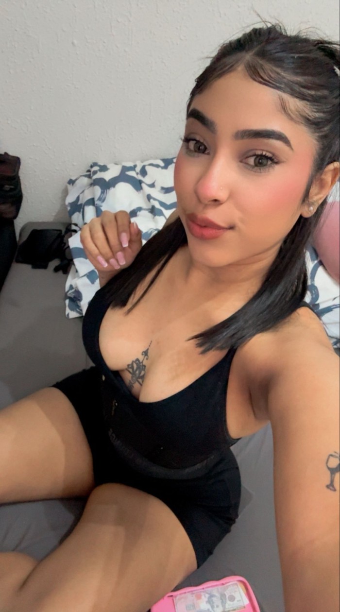 ZARA Un ángel vestido de miel