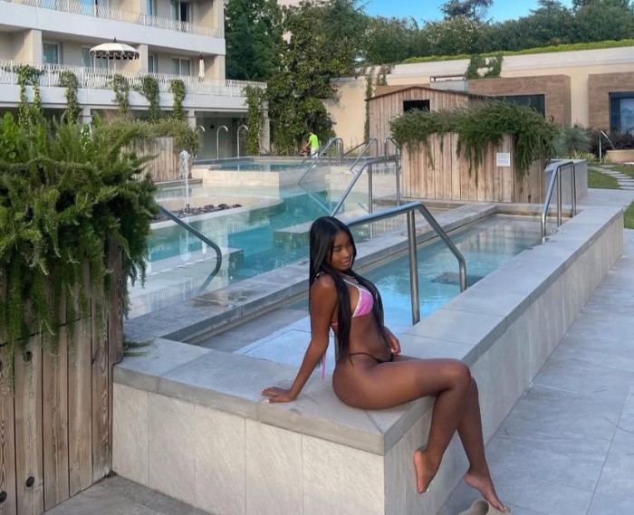 Fiestera jovencita colombiana