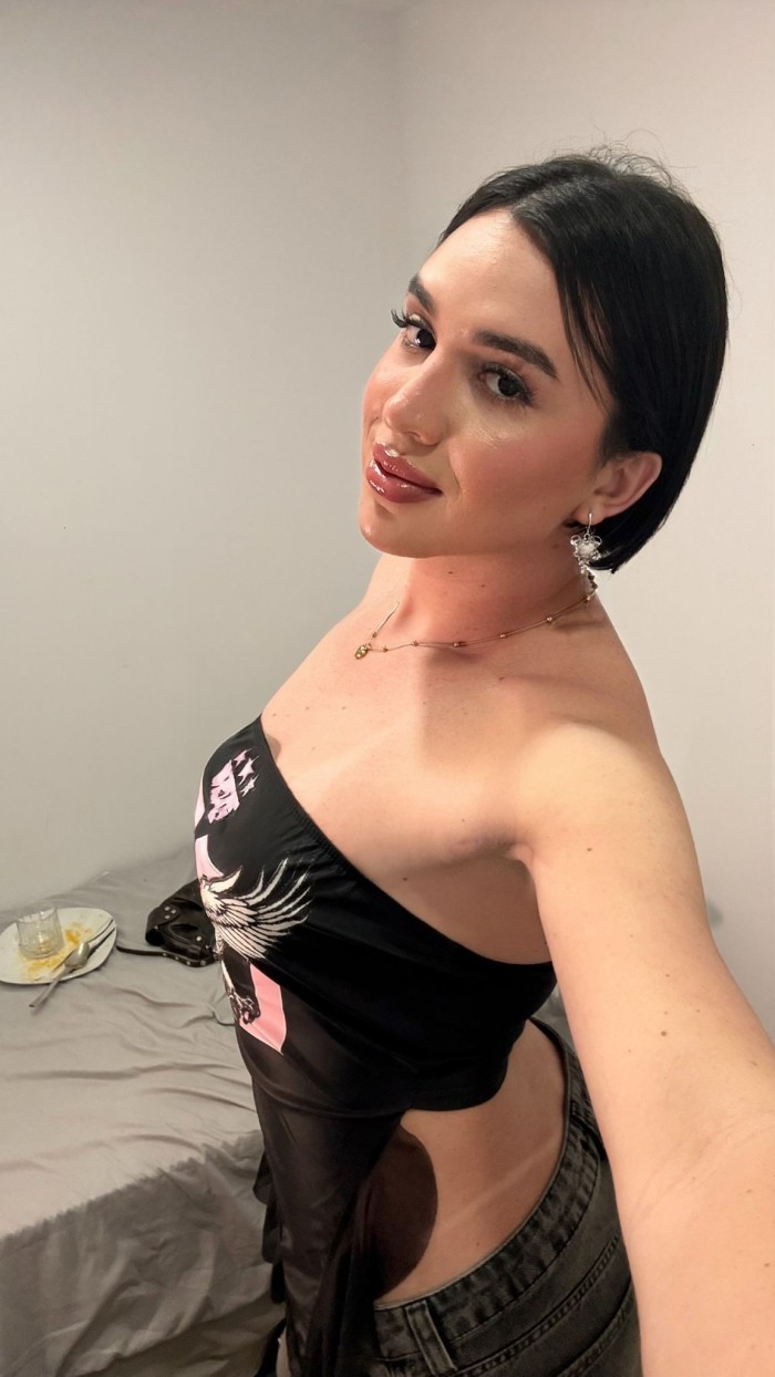 EN VALENCIA TRANS CACHONDA ARDIENTE FIESTERA