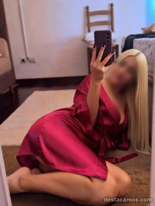 VALENTINA RUBIA CACHONDA CON TRATO DE NOVIA