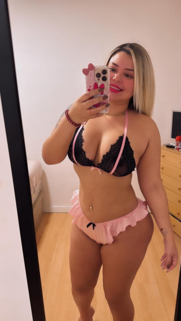 PAULA PARA LOS FIESTEROS Y AMANTES DEL BUEN SEXO