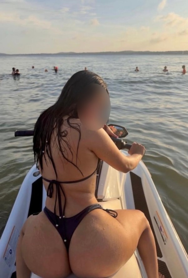 SEXY PERVERSA FOGOSA CAÑERA FIESTERA EN VECINDARIO NOVEDAD