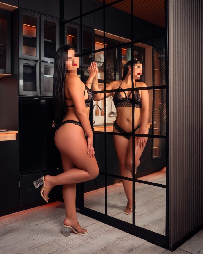 tu mejor velada con esta putita