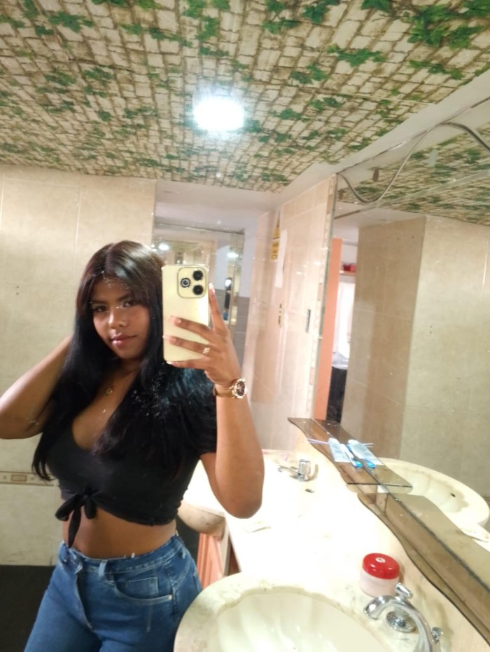DANIELA TRAVIESA Y JUGUETONA NUEVA EN CORDOBA