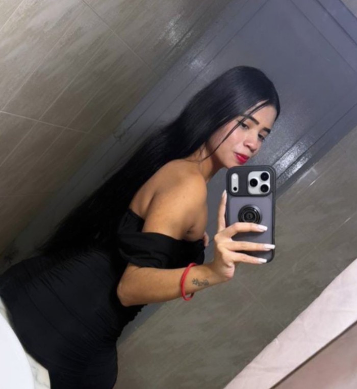 Preciosa como un diamante Karen novedad en vía julia