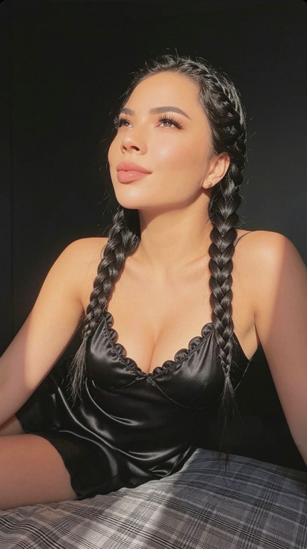 Luciana 671513435 CACHONDISIMA GUARRA QUE TE SACARA TODA LA LECHE