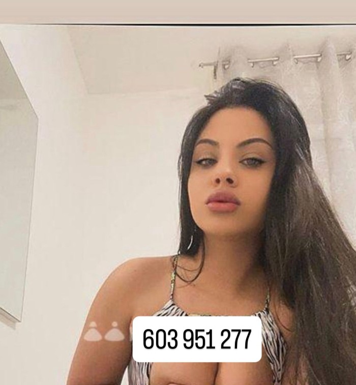 MELANY JOVEN COLOMBIANA DULCE Y COMPLETA -603951277