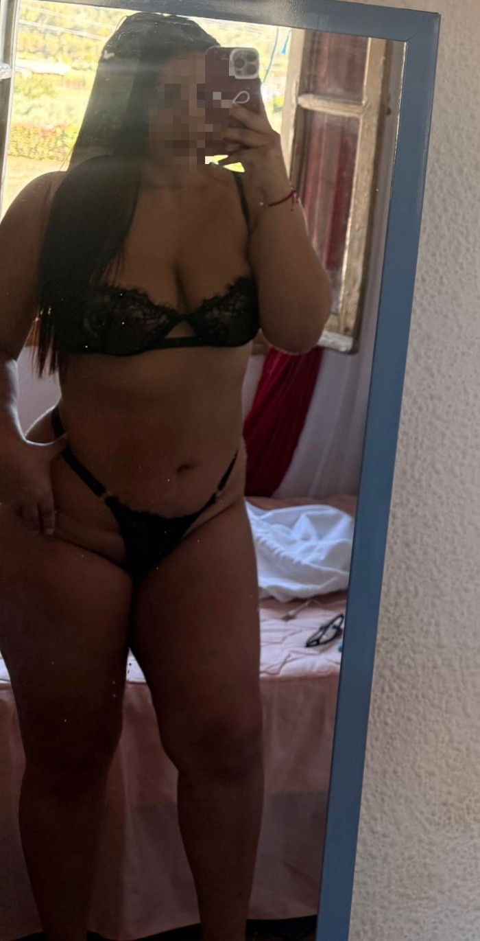 BUENAS CURVAS, TRATO ESPECIAL Y DIFERENTE
