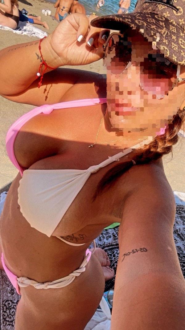 Chica sensual y atractiva