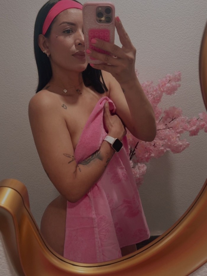 DIOSA DEL PLACER COMPLACIENTE FIESTERA A TOPE