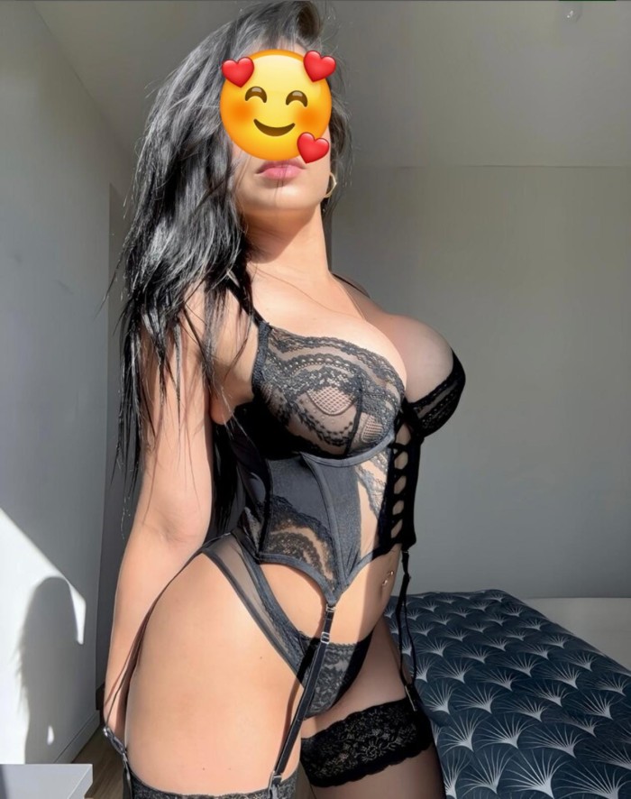 COMPLACIENTE SENSUAL ARDIENTE BUENA AMANTE