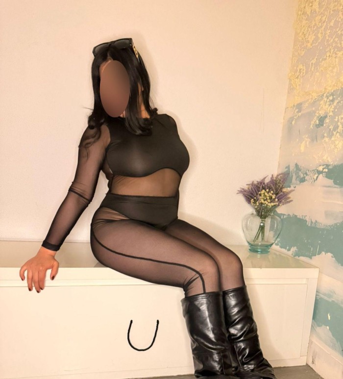 Potente sensual cariñosa y mojadita