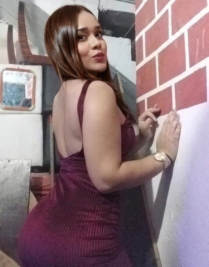 MELANY HERMOSA JOVEN  NOVEDAD EN  VICALVARO 625288320