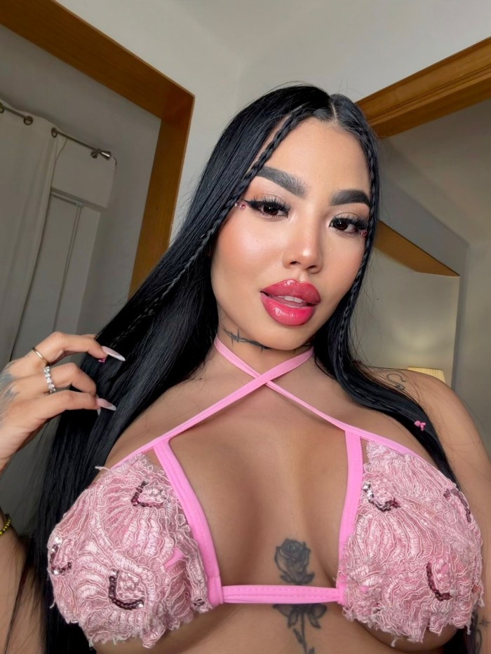 HERMOSA Y MUY TRAVIESA NUEVA EN MARBELLA