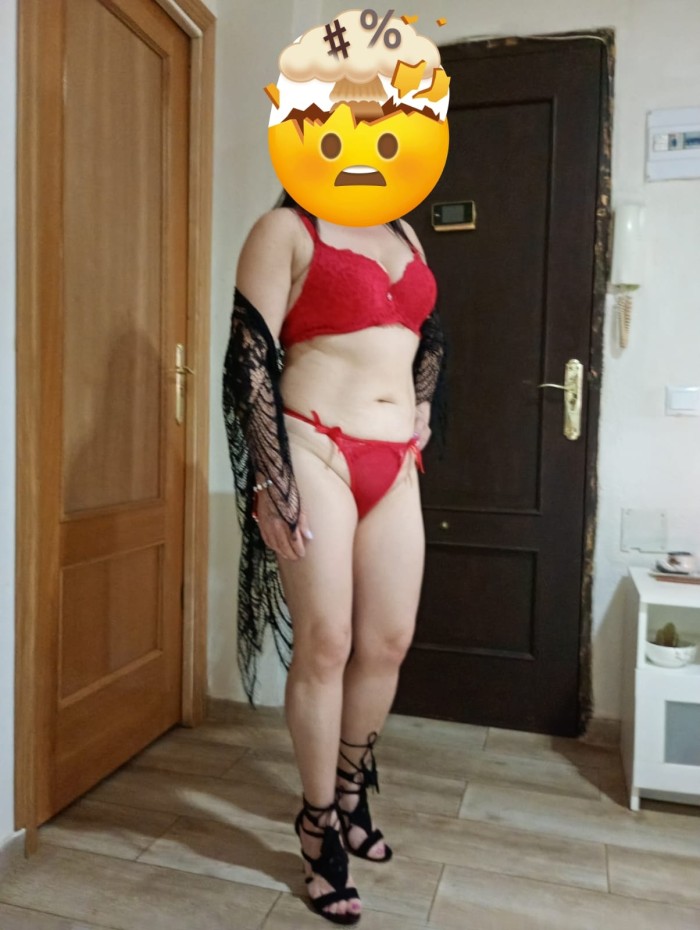EN TALAVERA DE LA REINA SEXO FIESTA MADURITA ARDIE