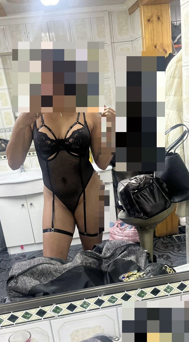 Jovencita caribeña con fotos reales 24/7