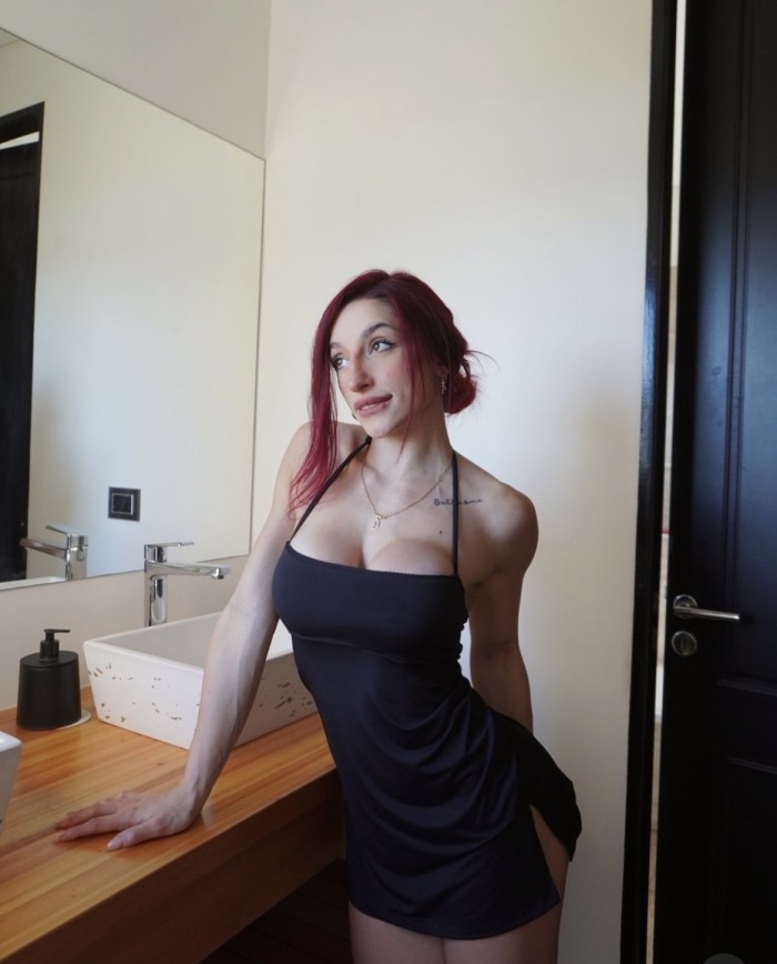 ESPAÑOLA MODELO NIÑATA! SALIDAS FIESTAS Y VIDEOS!!