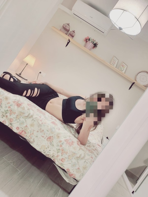 TORREMOLINOS MIAH ZONA LA CARIHUELA ESCORT DE LUJO ESPAÑOLA PARTICULAR