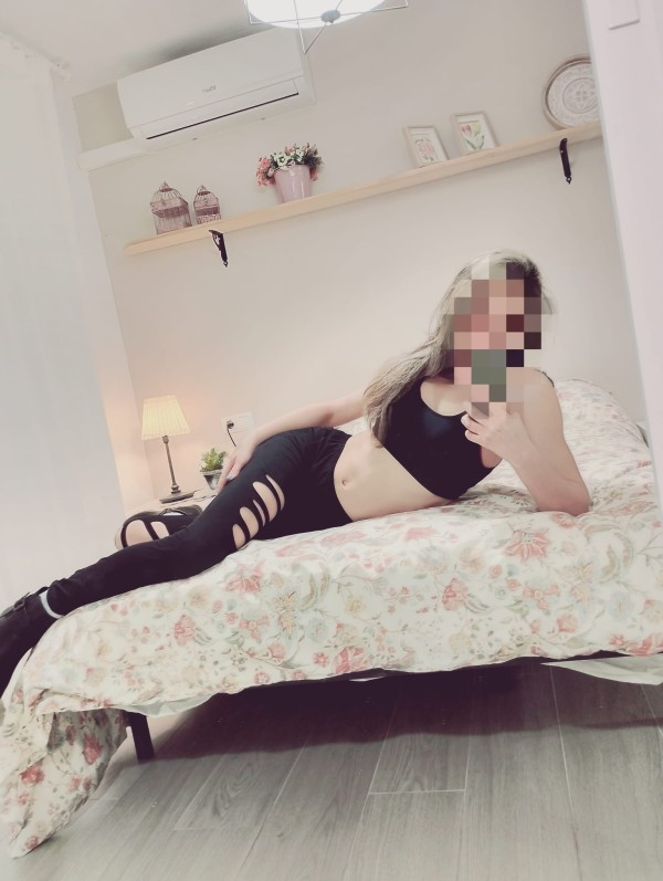 TORREMOLINOS MIAH ZONA LA CARIHUELA ESCORT DE LUJO ESPAÑOLA PARTICULAR