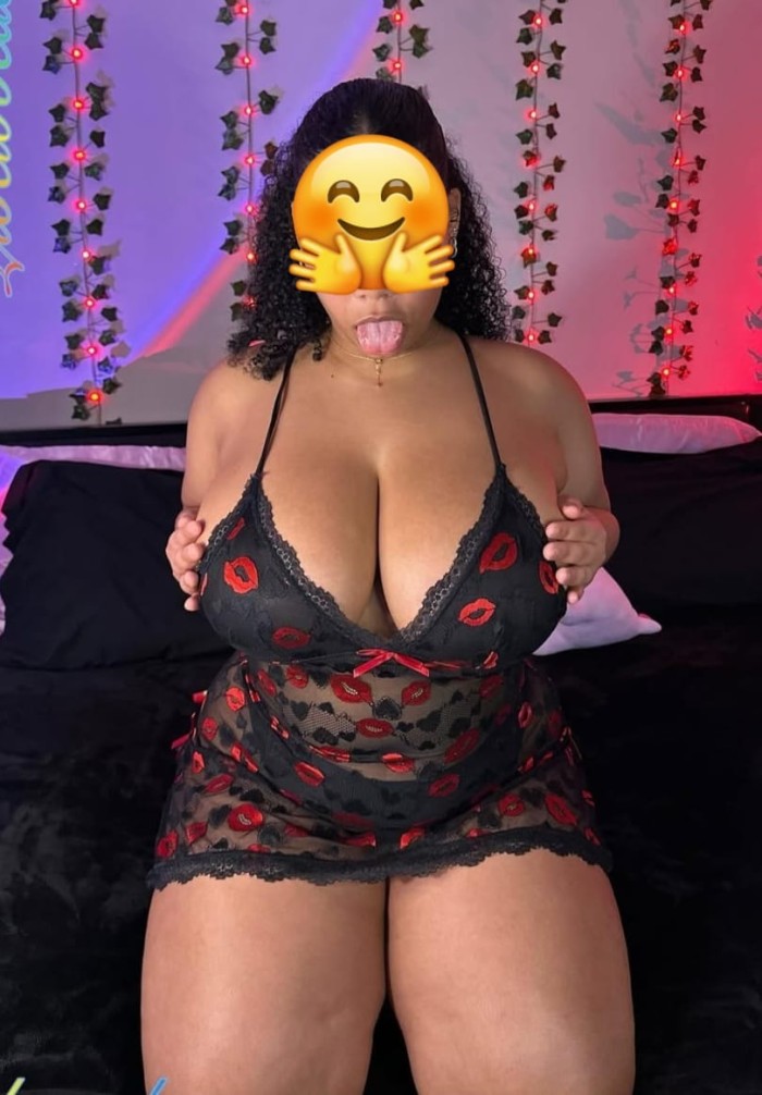 Linda tu tetona favorita