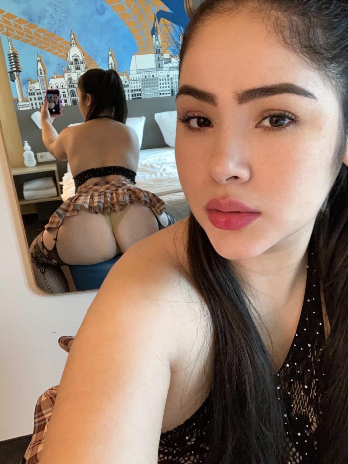 NOVEDAD ISA PRINCESA CACHONDA Y FIESTERA…