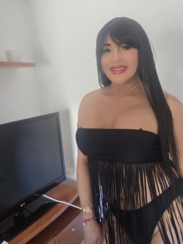 CHICA SEXY MUY FEMENINA  AMABLE Y CARIÑOSA DISPONIBLE EN CASTELLON