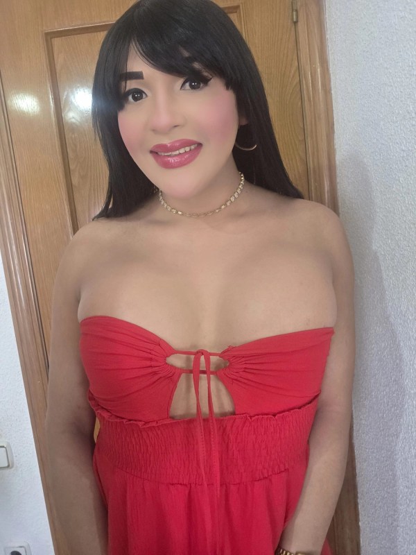 CHICA SEXY MUY FEMENINA AMABLE Y CARIÑOSA DISPONIBLE EN CASTELLON