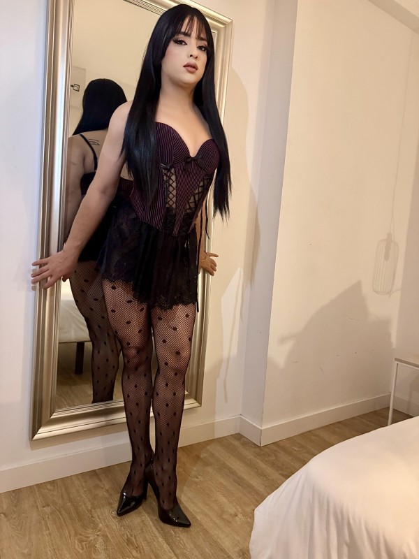 CHICA TRANS RECIÉN LLEGADA A LA CUIDAD CON SITIO