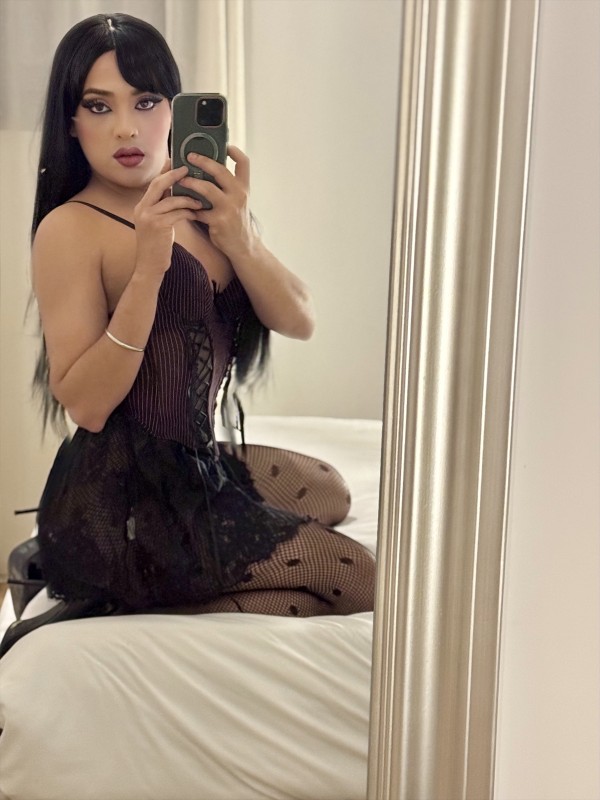 CHICA TRANS RECIÉN LLEGADA A LA CUIDAD CON SITIO
