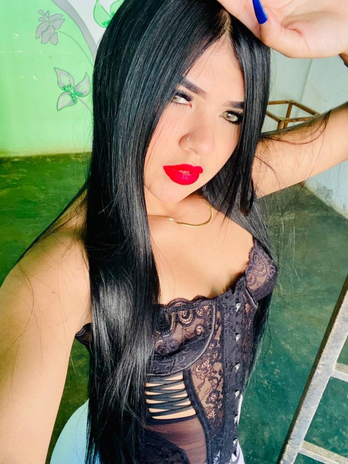 EN ALMERIA SENSUAL ESCORT JOVENCITA FIESTERA