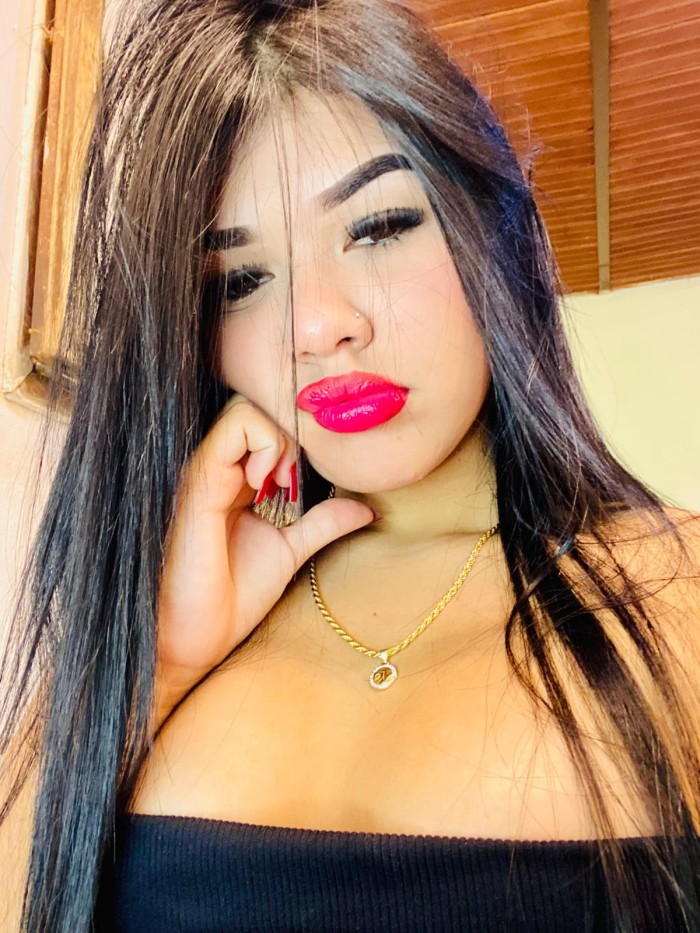 EN ALMERIA SENSUAL ESCORT JOVENCITA FIESTERA
