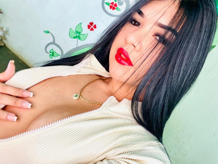 EN ALMERIA SENSUAL ESCORT JOVENCITA FIESTERA