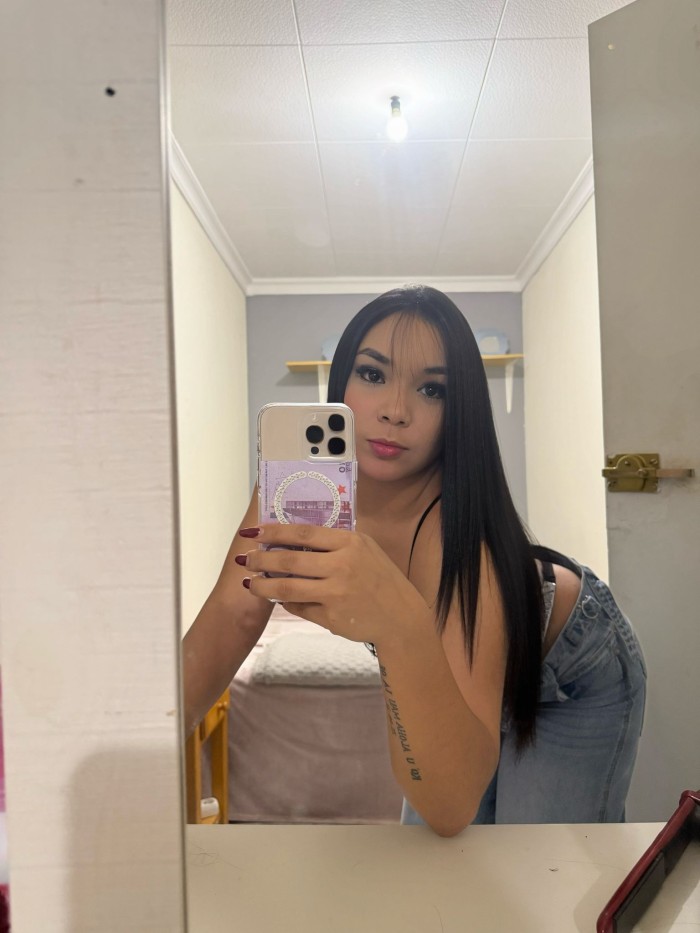 LATINA CACHONDA REALIZO DESPLAZAMIENTOS 24 H
