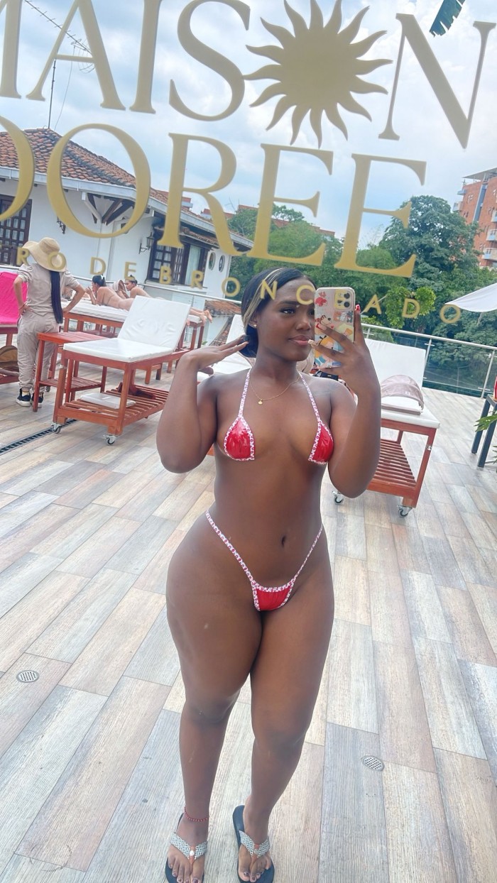Cercana, sexy y atractiva