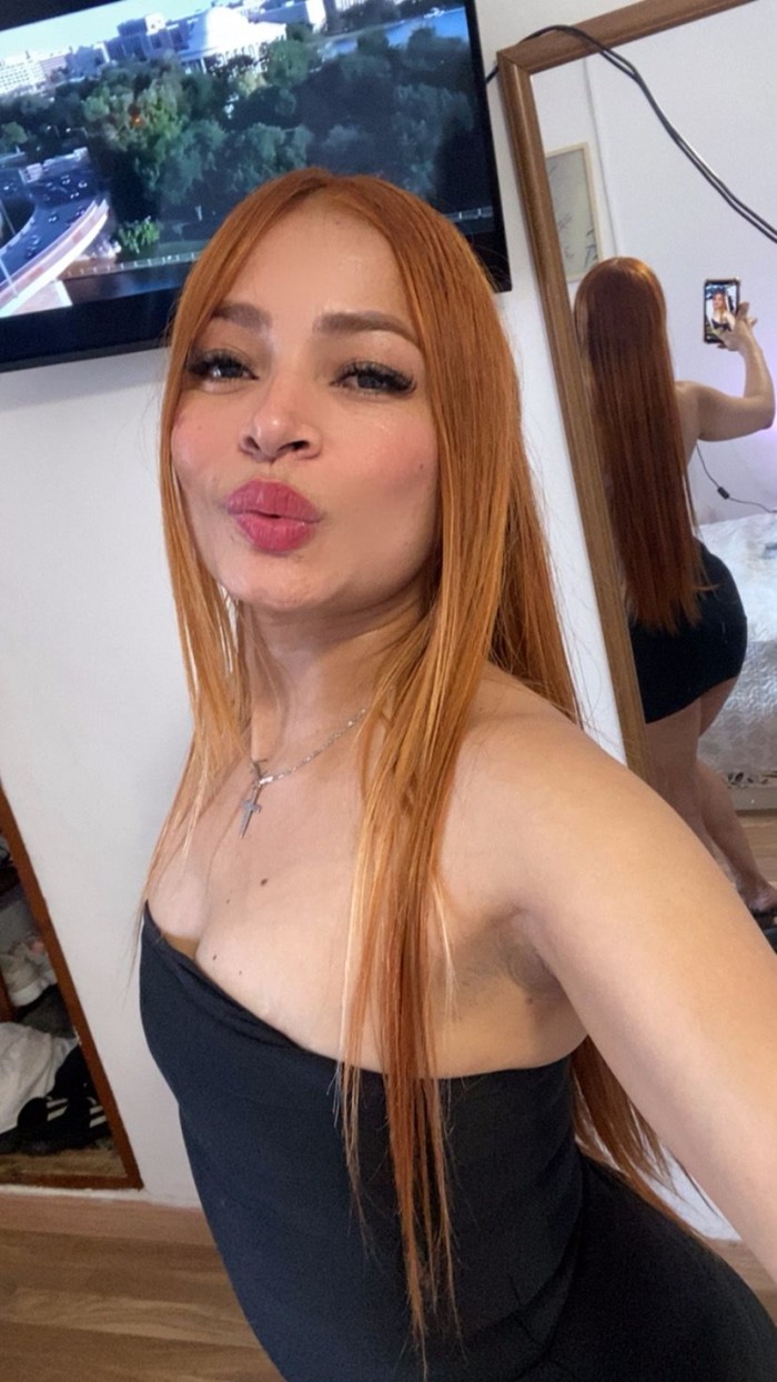 SOFIA , DESDE MEDELLIN, FIESTERA Y FLACA VIENES?