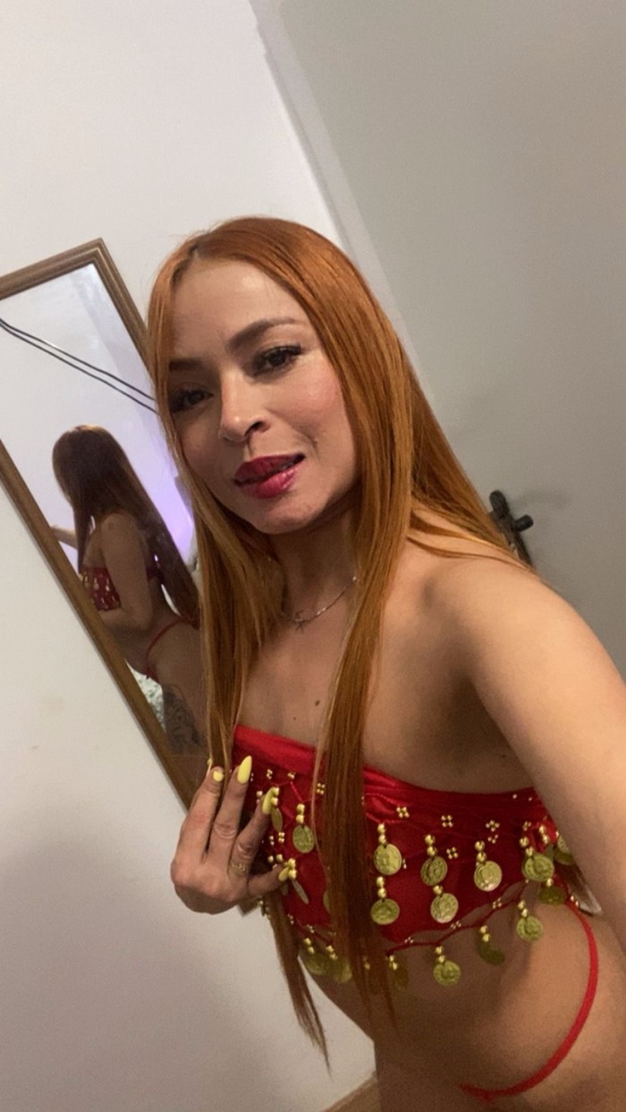 SOFIA , DESDE MEDELLIN, FIESTERA Y FLACA VIENES?