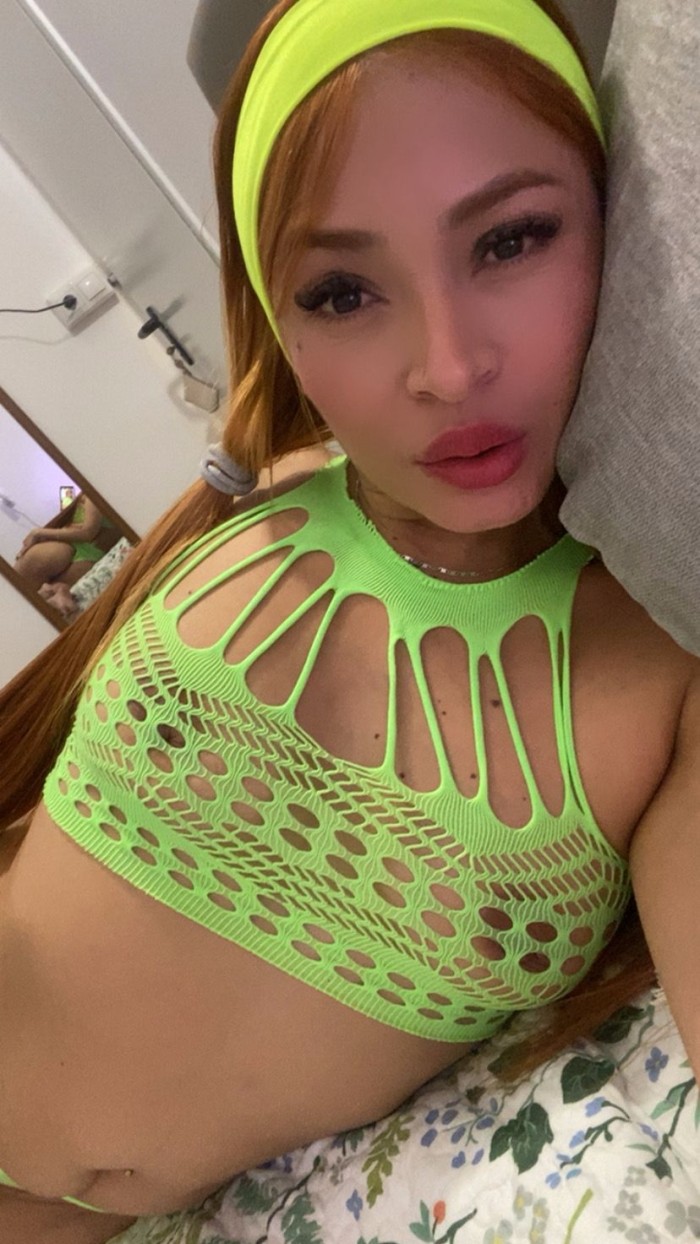 SOFIA , DESDE MEDELLIN, FIESTERA Y FLACA VIENES?