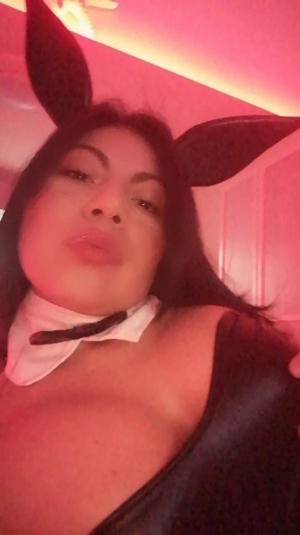 Yoko chavalit masajes lingam!déjame deslecharte