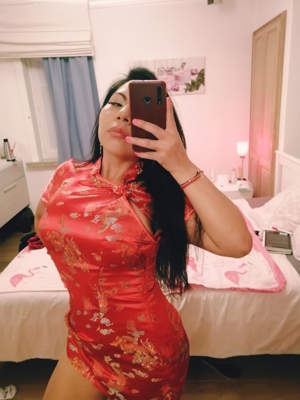 Yoko chavalit masajes lingam!déjame deslecharte