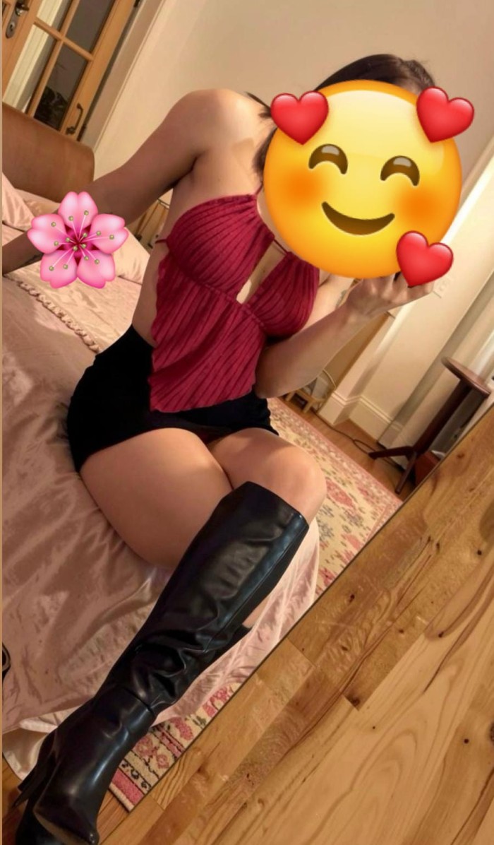 HERMOSA JOVENCITA COLOMBIANA 28 AÑOS PRIMEROS DIAS